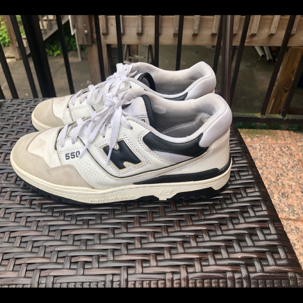 New Balance 550 sneakers. Size 7.5 men. Size 9 women.